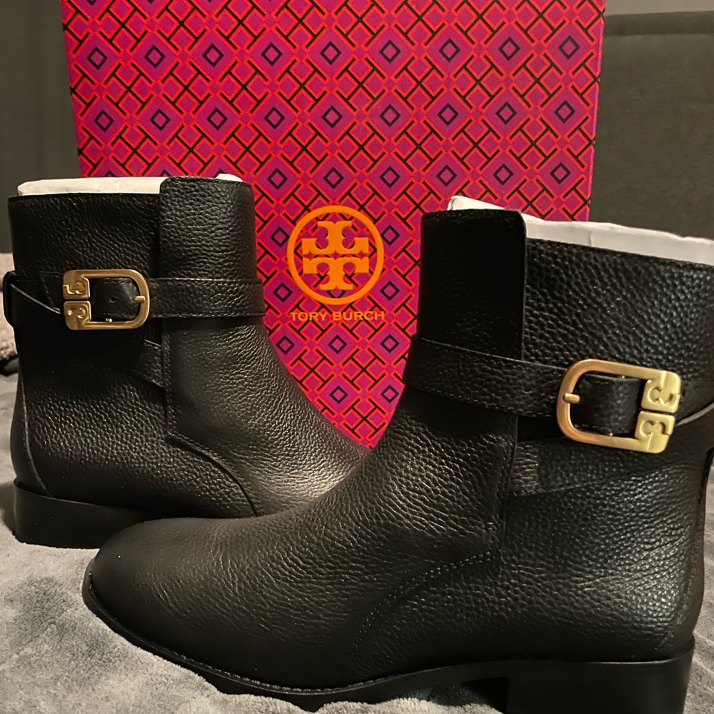 Tory Burch Brooke Ankle Bootie - Tumbled Leather